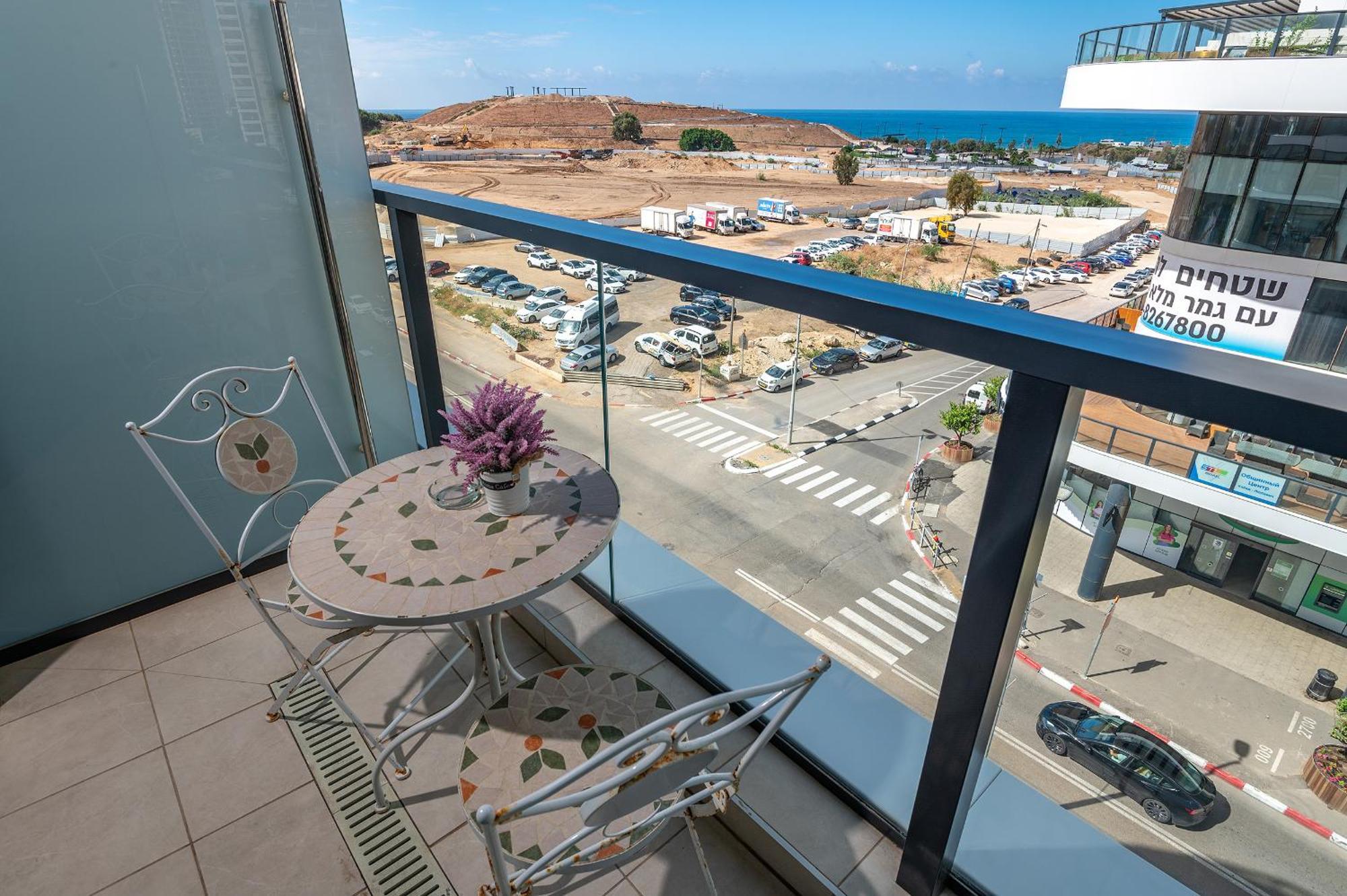 Hi-Yam Seaview Apartments & Suites - יש ממ"ד Bat Yam Exterior foto