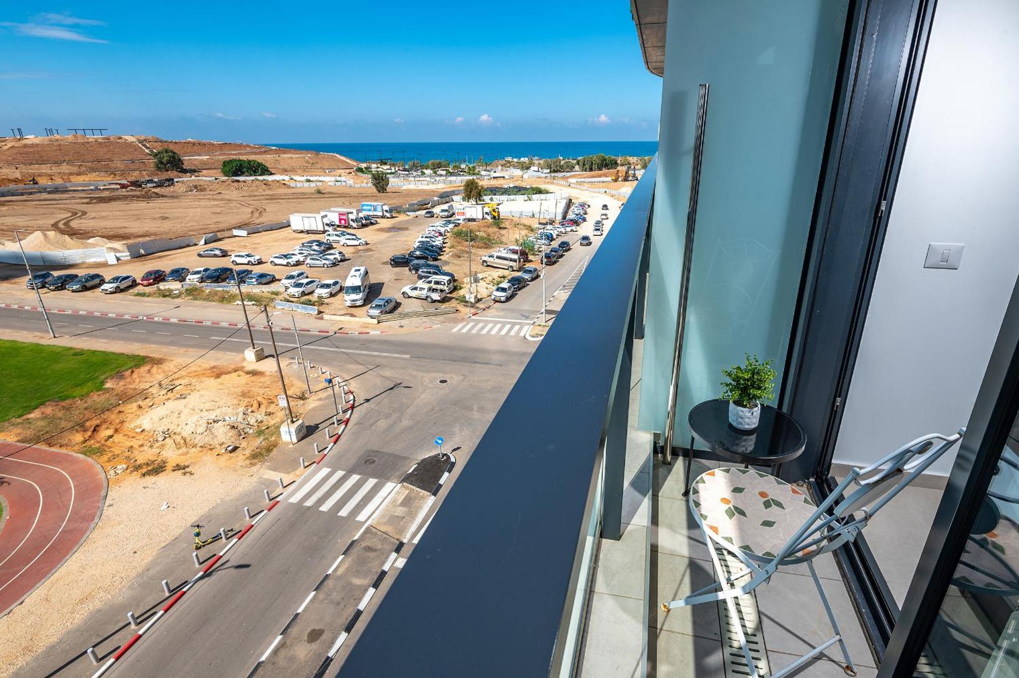 Hi-Yam Seaview Apartments & Suites - יש ממ"ד Bat Yam Zimmer foto